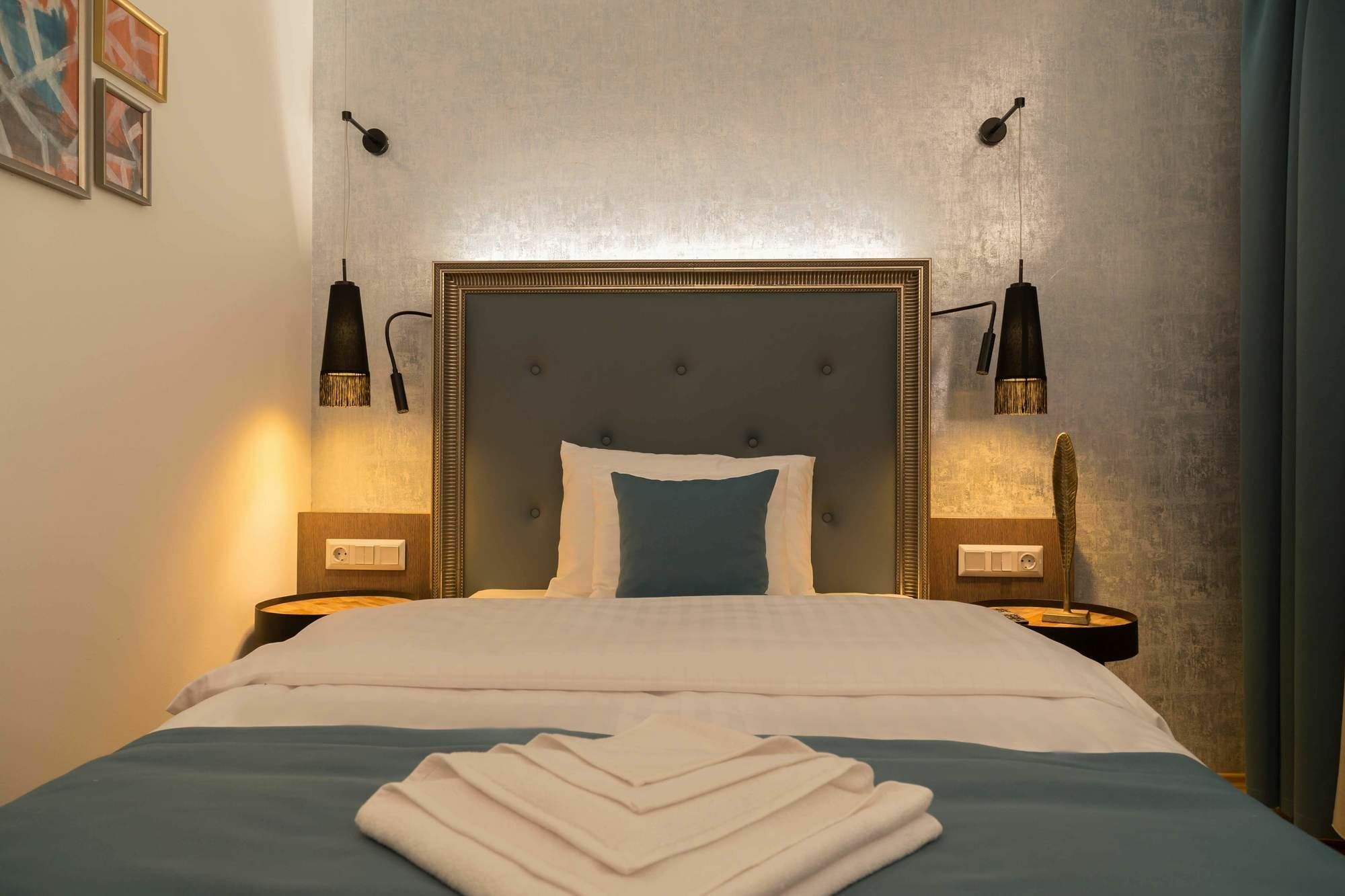 Memories Hotel 4*