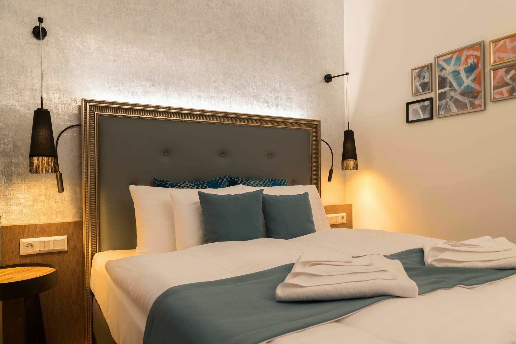 Memories Hotel
